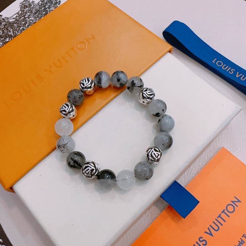 Lv Bracelet 02yxs15